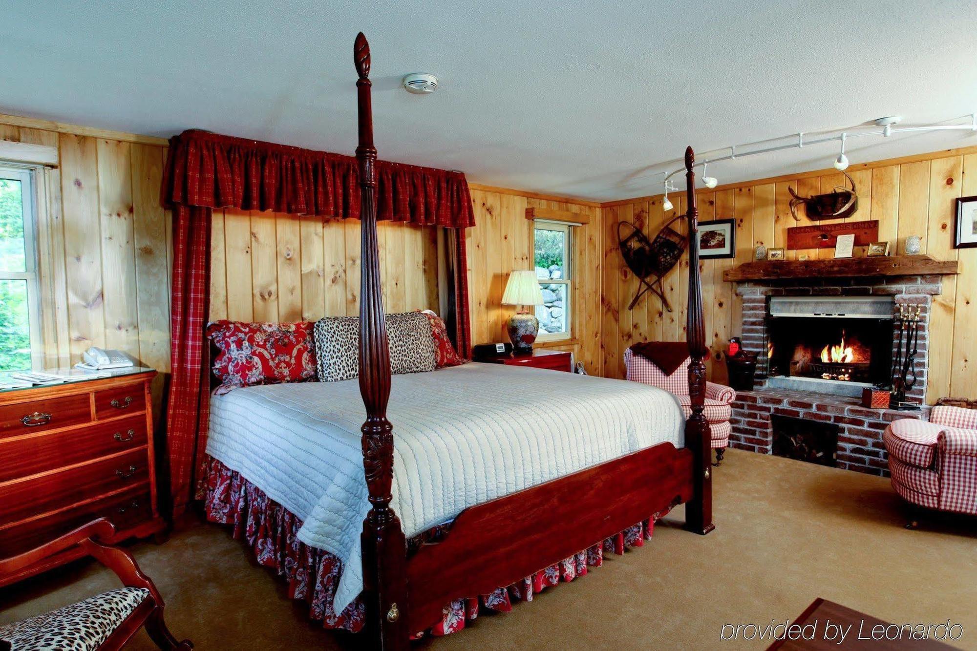 The Manor On Golden Pond Bed & Breakfast Holderness Dış mekan fotoğraf