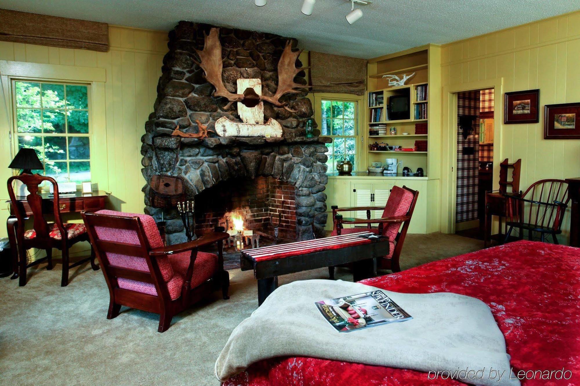 The Manor On Golden Pond Bed & Breakfast Holderness Dış mekan fotoğraf